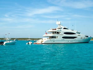 Yacht charter in the Bahamas